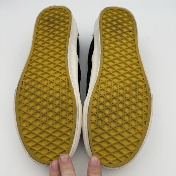 Vans x Harry Potter Classic Slip On Hufflepuff Skate Shoes Men's 6.5 Women’s 8 - Picture 9 of 9
